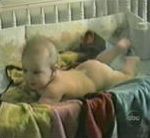 vidéo bebe prout jet de talc gaz pète peter