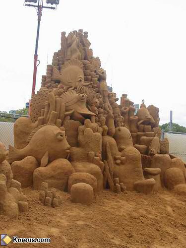 image sculpture sur sable plage australie 2004 les amis de nemo