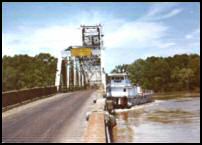 image photo crue fleuve rivière bateau pont hauteur humour insolite