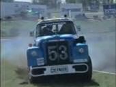 vidéo chute acciden moto formule1 voiture nascar