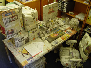 image papier journal vacherie blague au boulot bureau humour insolite