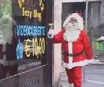 vidéo sex shop pere noel renne poupée gonflable
