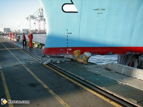image bateau accident quai humour insolite
